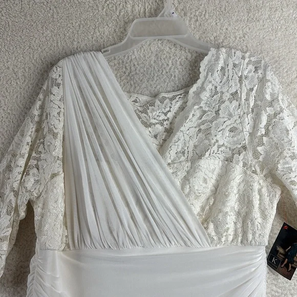 NWT Kiyonna Bridal Womens Elegant White Ruched Waist Wedding Gown Size 2X PLUS - Picture 4 of 14